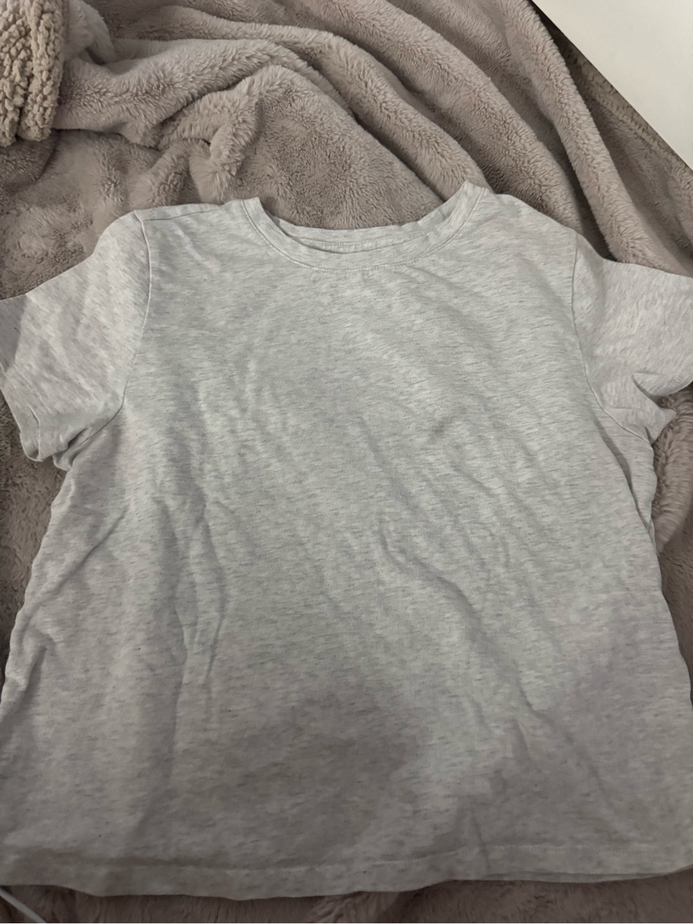 Old Navy Light Gray Short Sleeve Tee